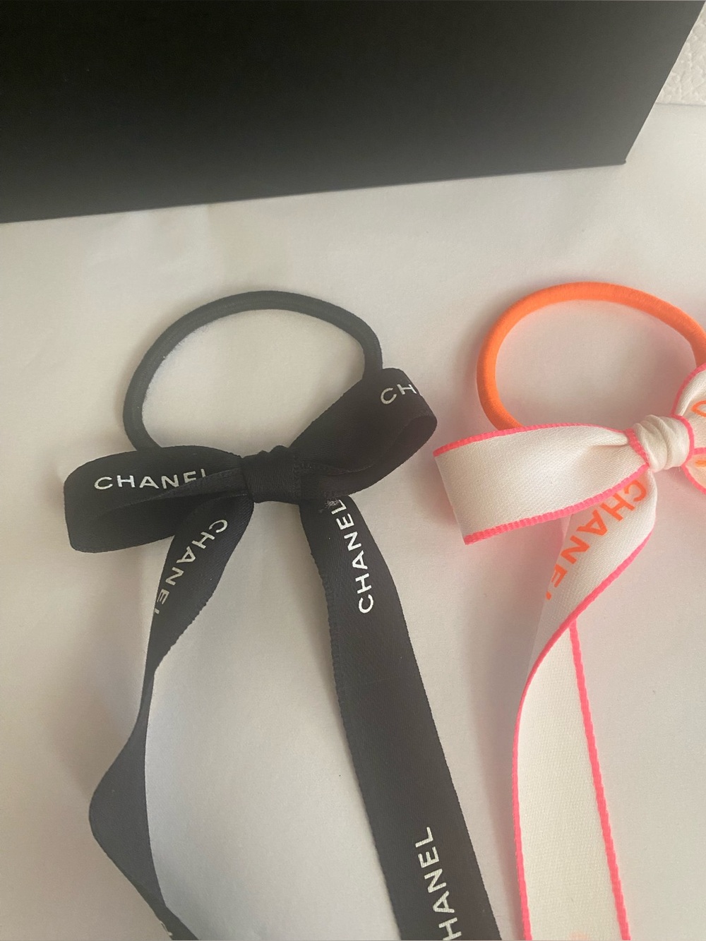 CHANEL Ribbon Bow Hair Ties - Picture 2 of 7